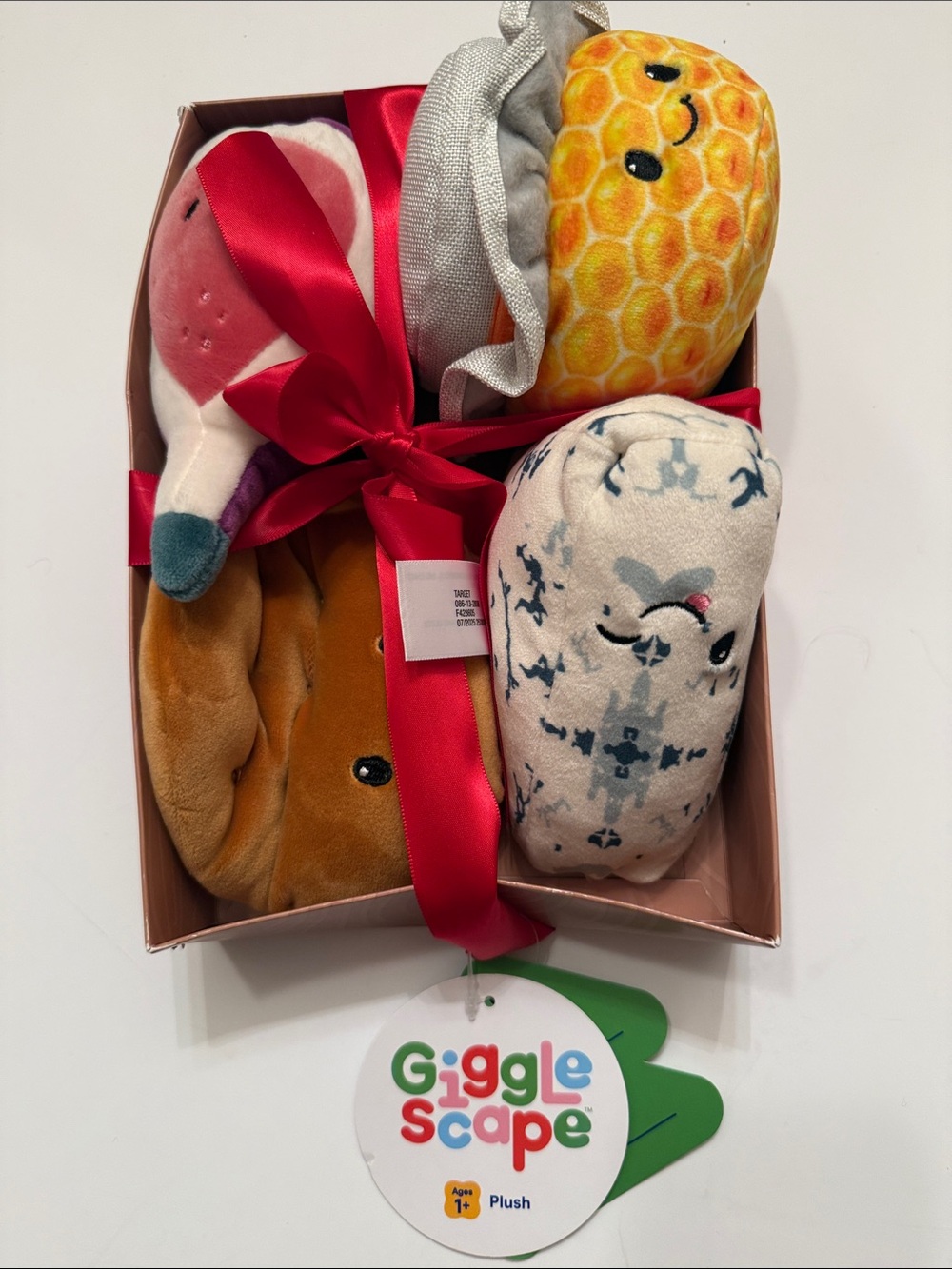 New 4 Pack of Giggle Scape Food Plushies Age 1+